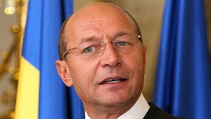 Băsescu le urează "La mulţi ani! " românilor, de Ziua limbii române
