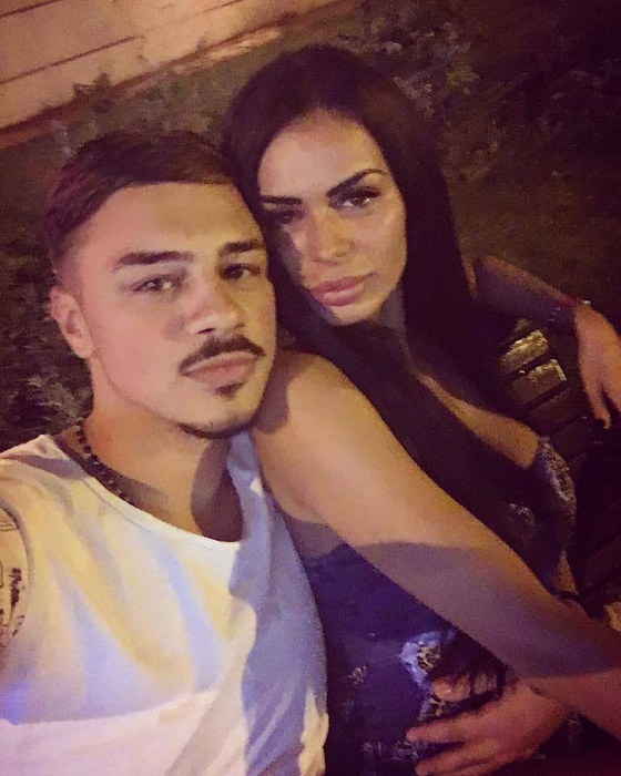 Renata şi iubitul ei petrec mult timp împreună.