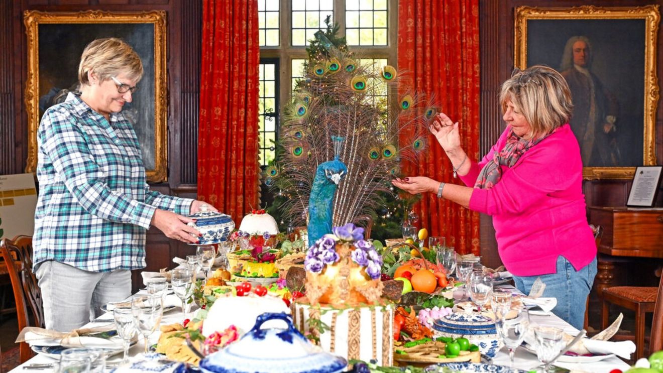 TOP 10 trucuri utile pentru masa de Crăciun. Decor, preparate speciale și secrete de organizare