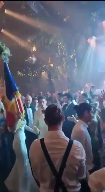 Garrett a flutural drapelul României, dar a și depus actele pentru cetățeniei