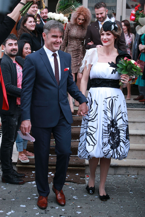 Roxana Ciuhulescu și Silviu Bulugioiu s-au cununat civil, la Primăria Sectorului 2