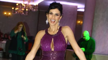 Oricat incearca sa iasa din tipare, Anda Adam nu reuseste sa razbata rubrica Prost imbracate. Vezi ce tinuta dezastruoasa a avut