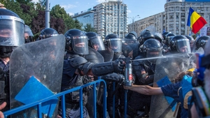 Percheziții de amploare, după agresarea jandarmilor la Mitingul diasporei, din 10 august