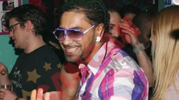 Connect-R: Manelele nu au continut