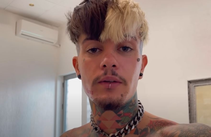 Dovada că există o legătură puternică între ei! Zanni și-a tatuat pe abdomen un mesaj pe care Alex Velea i l-a transmis