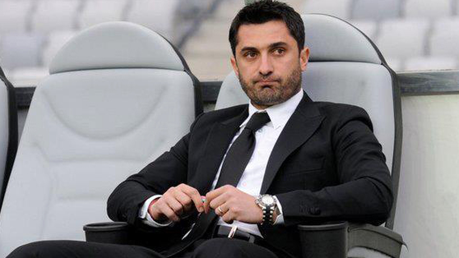 A trecut peste eşecul mariajului cu fotbalistul Claudiu Niculescu! Prima soţie s-a măritat în weekend, la Craiova!