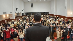 Ce "vraji" mai fac popii: Slujbe pentru pagube economice si "blestemul banilor!"