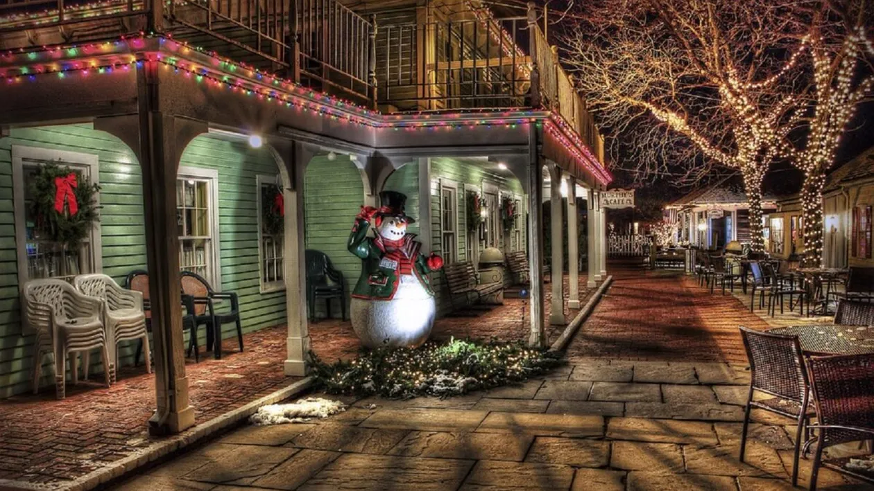 De-a râsul-plânsul! Un bărbat din Târgoviște este acuzat că ar fi furat instalația cu care trebuia iluminat Parcul Mitropoliei din Târgoviște