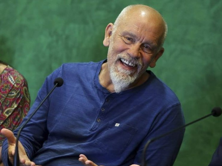 Pentru rolurile sale în filmele Places, Heart și In the Line of Fire, John Malkovich a fost nominalizat la Premiile Oscar, BAFTA și Globul de Aur (sursa foto: instagram)