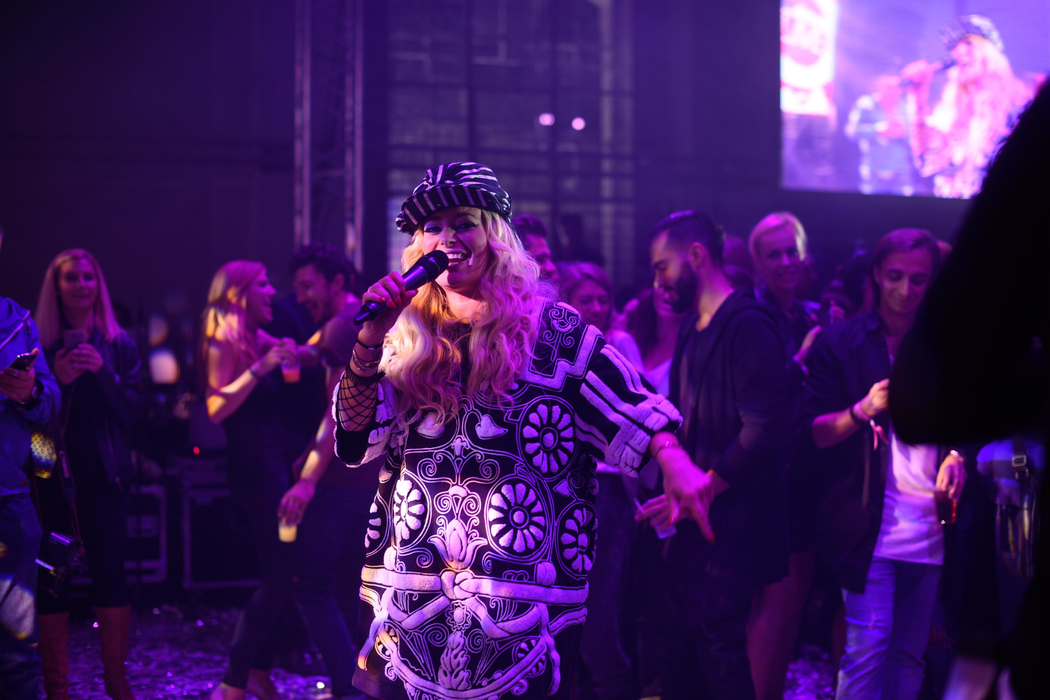 Petrecere de pomină la lansarea grilei Antena Group! Cum s-au îmbrăcat vedetele prezente la eveniment