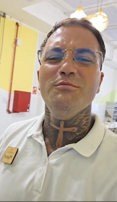 Marcel de la Insula Iubirii și-a schimbat look-ul radical! Abia îl recunoști: „Mai sunt bătrân”