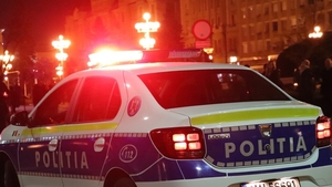 Crimă de Sfinții Constantin și Elena! Dascălul unei biserici din Vaslui și-a găsit părinții morți în casă