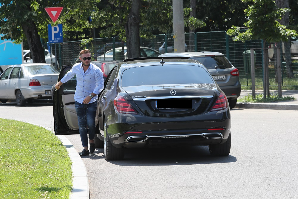 Andrei Neacșu, soțul Ilincăi Vandici și-a luat Maybach de 180.000 €