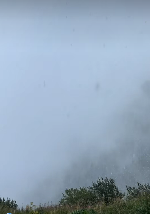 Fenomene meteo extreme: ninsoare în luna august, în România! Imaginile care te vor lăsa fără cuvinte
