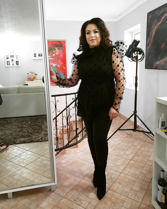 Incredibil! Ce decizie a luat Oana Roman, în plină epidemie de coronavirus