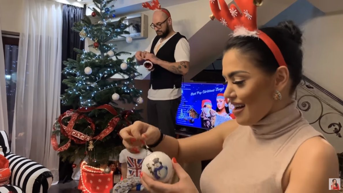 Andreea Mantea, replici înțepătoare pentru Cristi Mitrea de față cu fiul lor. Cum o alintă luptătorul de MMA pe vedeta de la Kanal D
