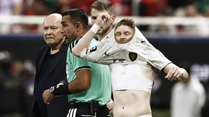 De ce fotbaliștii poartă „bustiere” la Cupa Mondială și la ce îi ajută