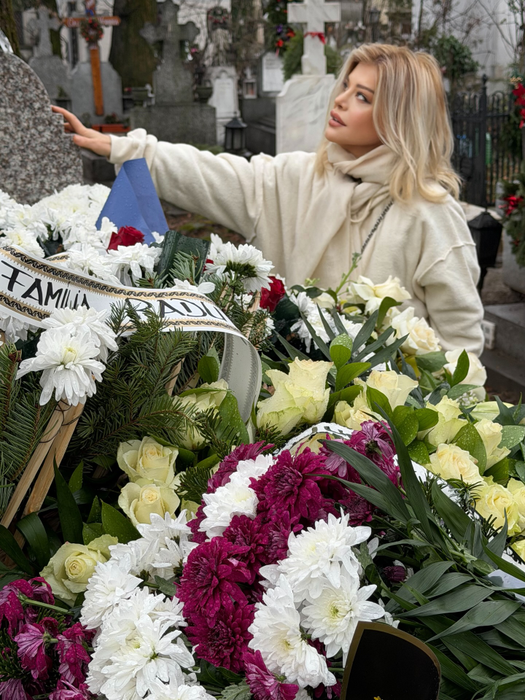 Cum a apărut Loredana Groza la mormântul tatălui său, la două zile după ce l-a condus pe ultimul drum