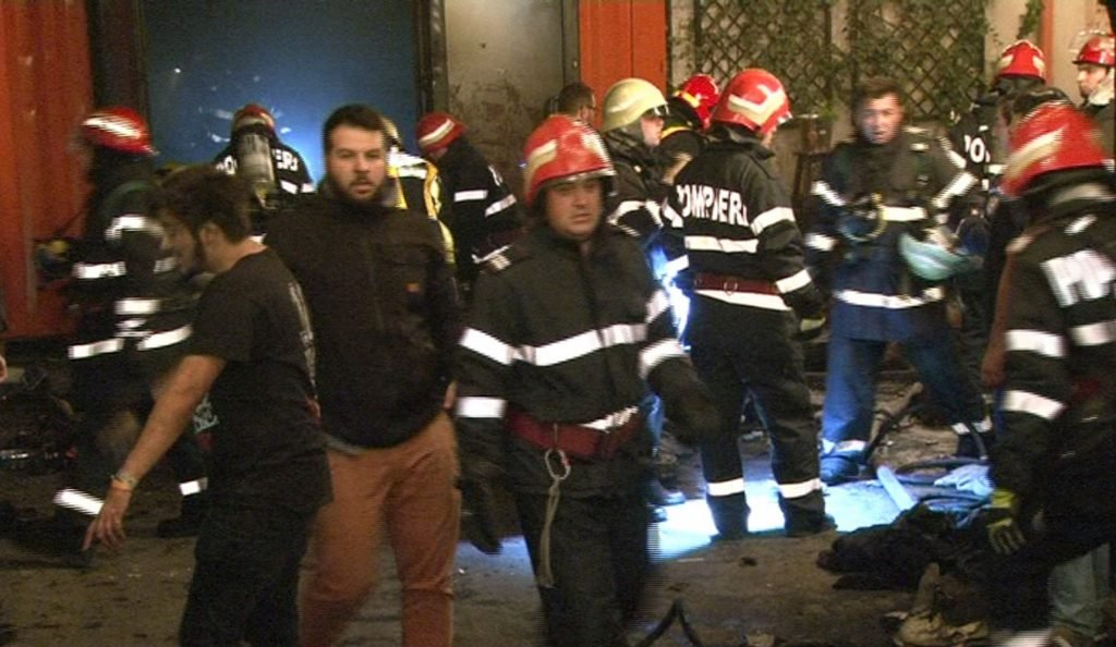 Filmări secrete din timpul incendiului de la Colectiv, făcute publice astăzi, la 4 ani de la tragedie. Ce făcea Adi Despot, imaginile sunt edificatoare