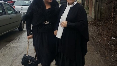 FOTO / Bianca Rus şi-a tăiat stomacul! Cum arată artista la o săptămână după operaţia dificilă, dar şi câte kilograme a slăbit: "Mi-e frică rău de tot"