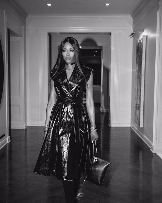 Naomi Campbell s-a pozat fără machiaj. Cum arată la 47 de ani