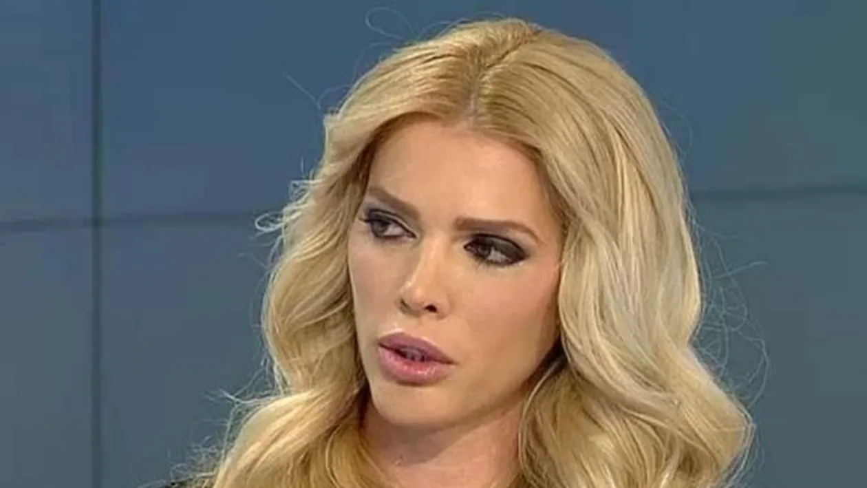 ALINA VIDICAN este în culmea fericirii! Cu ce bărbat şi-a petrecut sărbătorile în America, după divorţul de CRISTI BORCEA