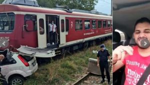 Destin cumplit pentru un tânăr lăutar. A murit în timp ce făcea live pe Facebook, după ce un tren i-a spulberat mașina
