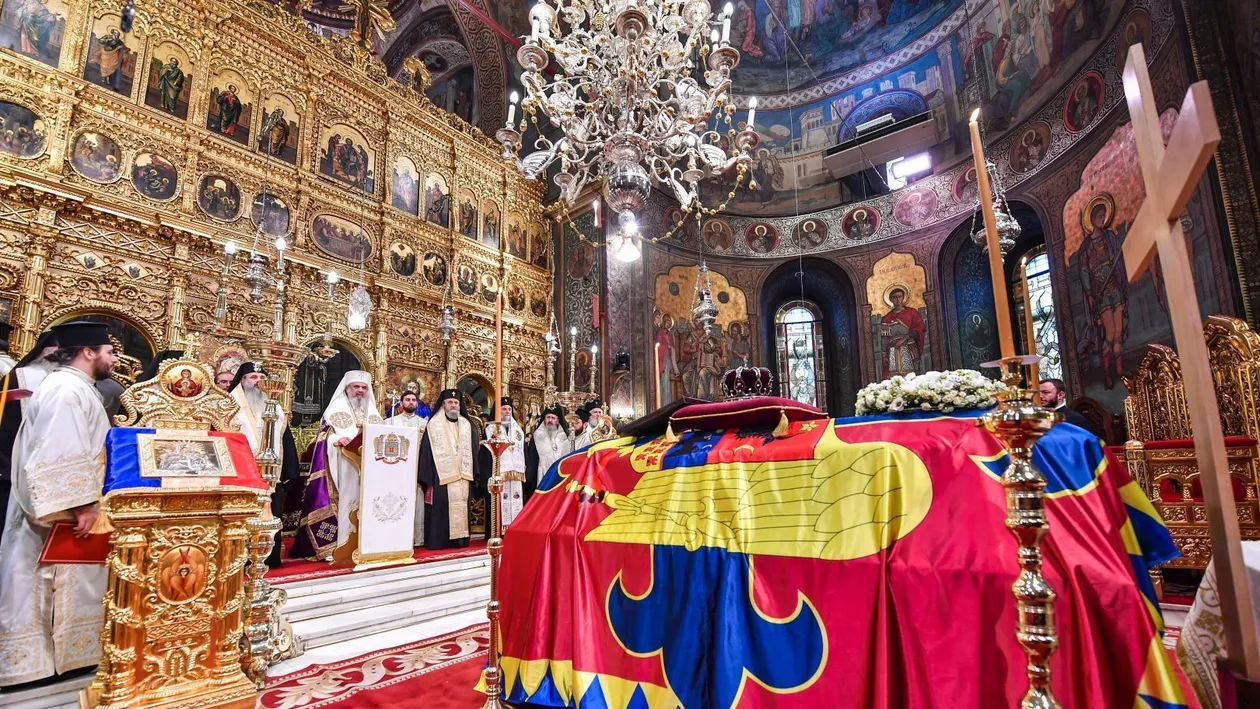 Gafă uriaşă făcută de o televiziune de limba germană din Elveţia, la funeraliile Regelui Mihai l! 