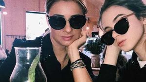 Fiica cea mare a impresarei ANAMARIA PRODAN a împlinit 18 ani! Soţia lui REGHE i-a organizat o petrecere surpriză şi a pregătit un tort demn de-o prinţesă