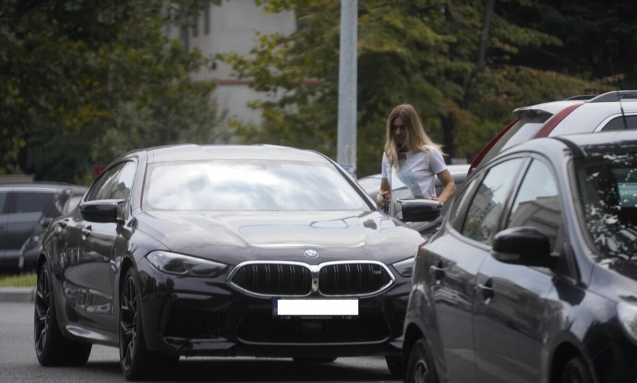 Simona își încheie 