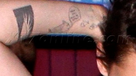 Cea mai DETESTATA actrita a planetei, a mai facut o gafa! Ce si-a tatuat pe mana! Acum chiar ca o sa o urasca toata lumea