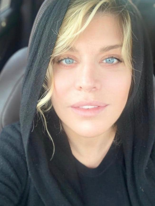 Loredana Groza, cu celulita la vedere, într-un hotel din Dubai: „Ai pierdut noțiunea realității”