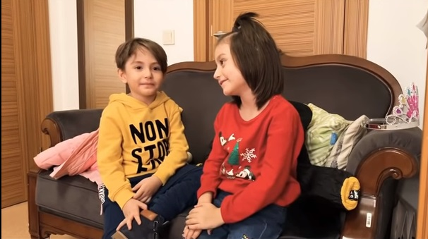 Andreea Mantea, interviu savuros cu David și iubita lui! Ce răspuns i-a dat fiul vedetei Kanal D când l-a întrebat de ce o iubește pe Ana