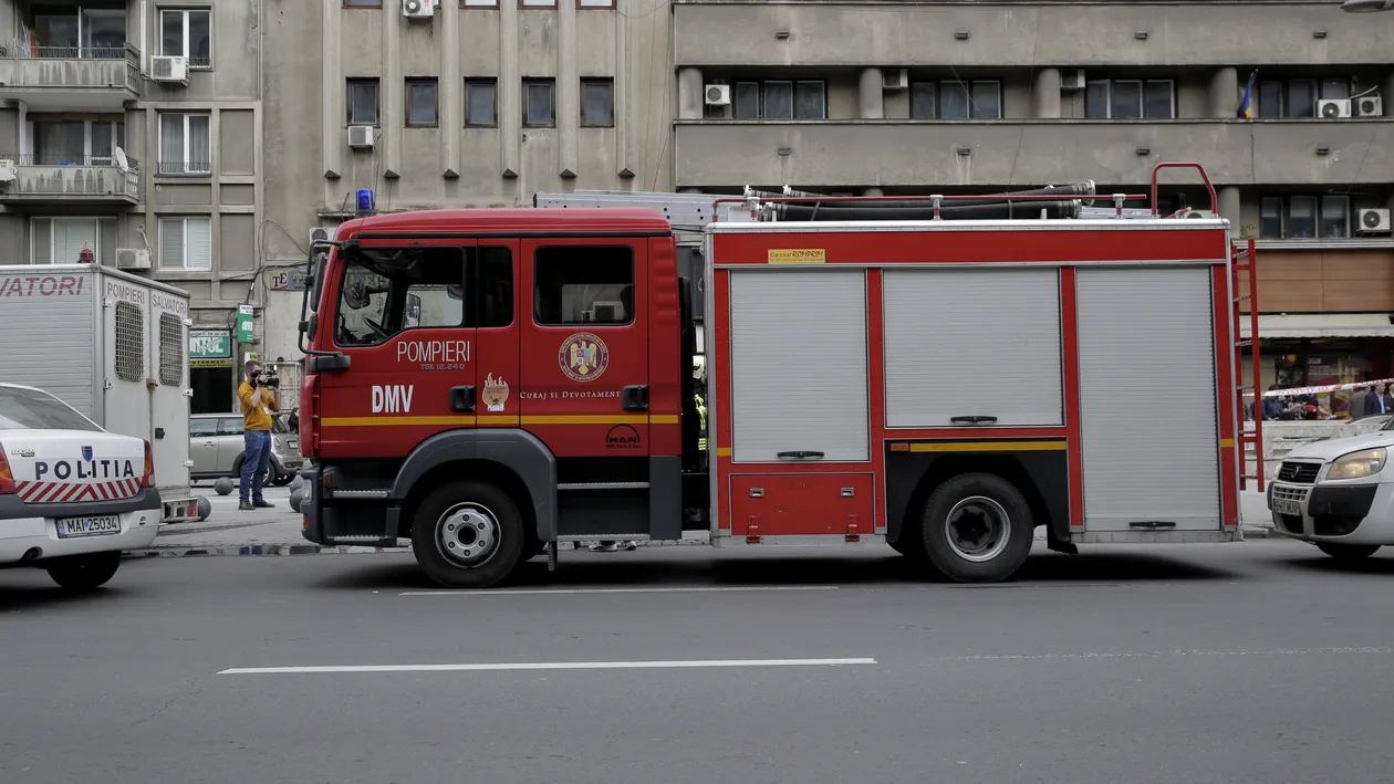 Incendiu în statia de metrou Piata Romană din Bucureşti!