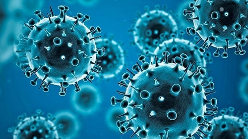 Atenție! Ce simptom comun au, la început, persoanele infectate cu Omicron