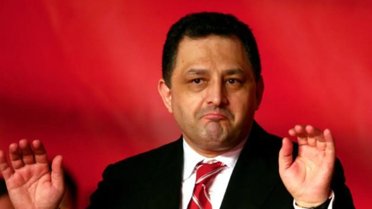 Imagini de senzaţie cu MARIAN VANGHELIE. Fostul edil a făcut baie de mulţime în cartierul FERENTARI 