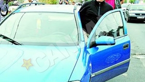Vaduva "Regelui mezelurilor" isi ajuta fiul vitreg! Alina Naghi i-a dat bani lui Doru sa-si ia masina