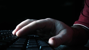 Doi tineri din România au fost arestaţi în SUA pentru că au făcut asta pe internet! Câţi ani de închisoare au primit