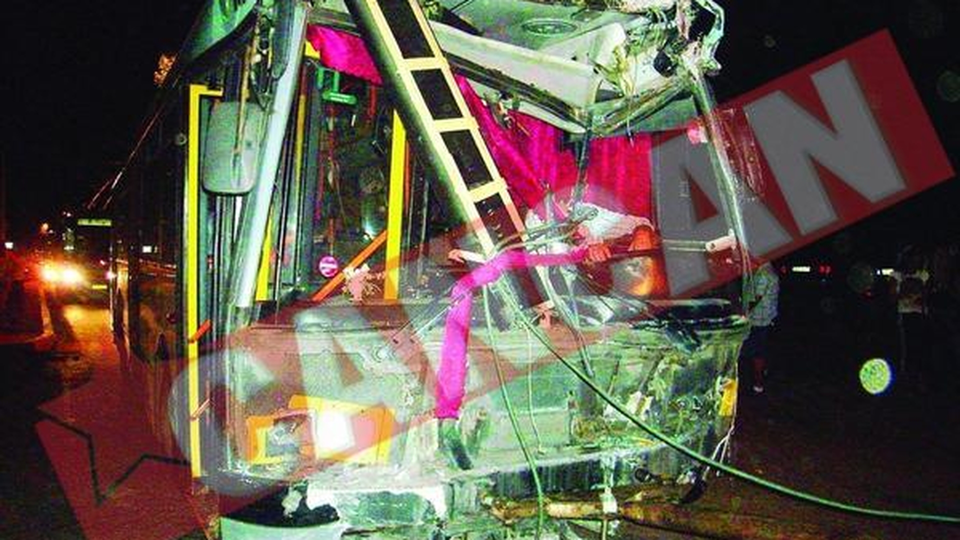 13 raniti Intr-un accident In lant din bucuresti