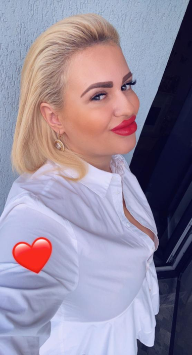 Daiana Estera Duțu a fost, până de curând, iubita lui Irinel Columbeanu (Foto: Arhiva personală)