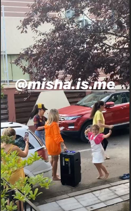 Misha, petrecere restrânsă de ziua ei, iar fostul soț nu a lipsit! Cum a surprins-o Connect-R pe fosta lui soție