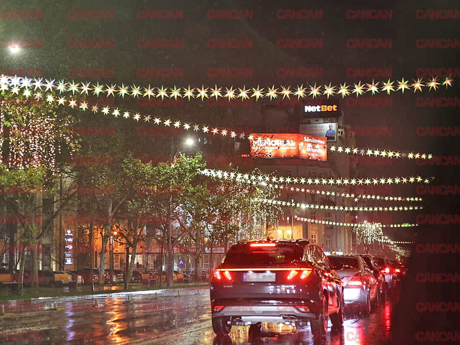 Magia Crăciunului a venit mai devreme! Bucureștiul a fost luminat de sărbătoare! Foto & video
