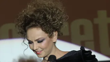 Maica Roxana Ionescu! Niciun barbat nu s-a apropiat de ea de 9 luni, dar blonda nu e deloc ingrijorata!