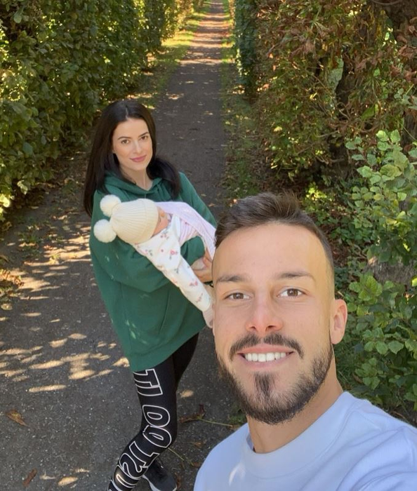 Jakub Hromada, noul transfer pentru titlu al lui Dan Șucu, are o parteneră model! Forme perfecte pentru bruneta care se anunță a fi noua senzație din Giulești