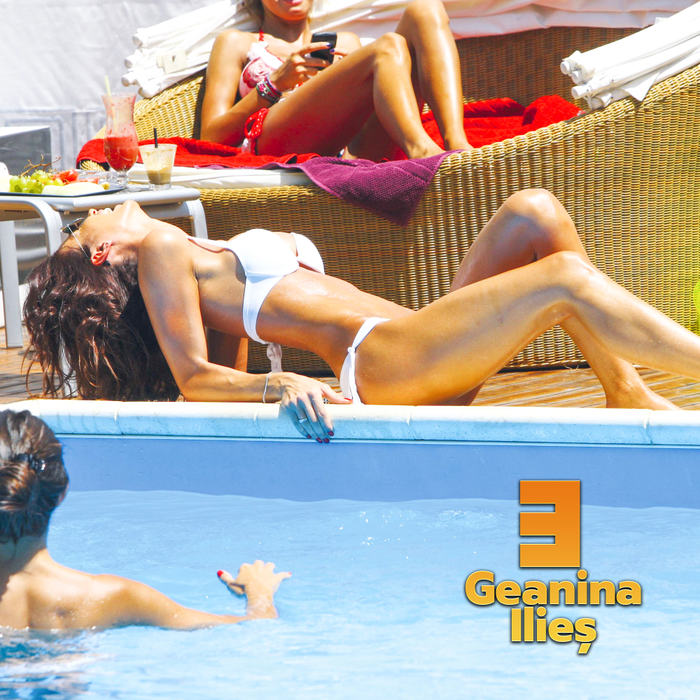 Super-imaginile cu Bianca, Delia + multe alte sexy-vedete la care minorii au accesul interzis!