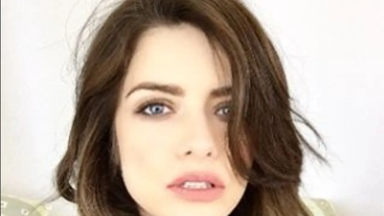 A cucerit Italia cu frumuseţea şi talentul ei, iar acum pare mai hotărâtă ca oricând! Alexandra Dinu a dezvăluit reţeta succesului