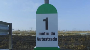 #ȘîEu | Cum a protestat o vânzătoare dintr-o piață din București. Ce mesaj a scris pe cartonul de pe tarabă, vineri, 15 martie, la ora 15:00