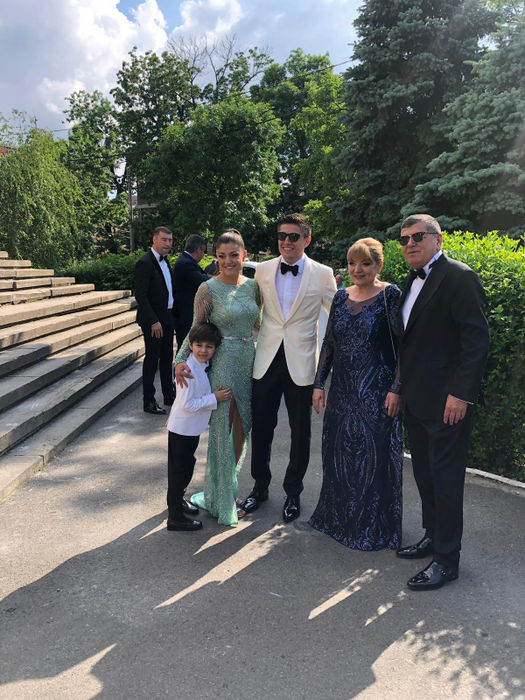 Familia Savin, cu cel mai mic membru, Timothy