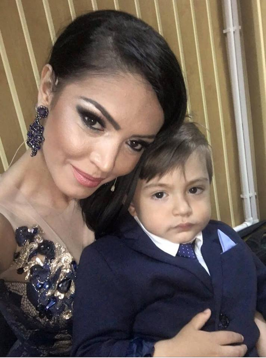 Momente grele pentru Andreea Mantea! Bruneta a ajuns în toiul nopţii cu băieţelul la spital
