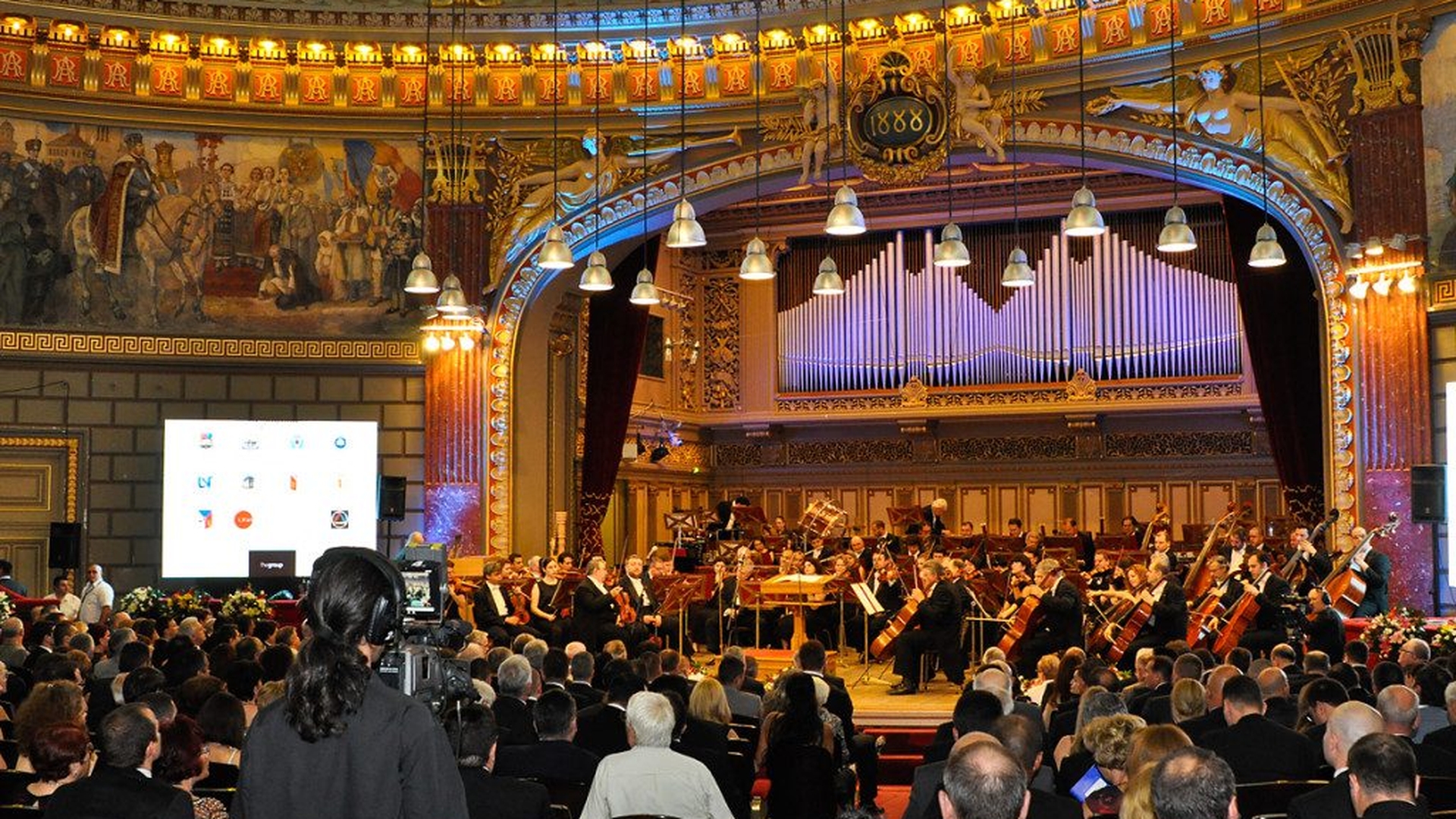”Regal pentru Centenar” – 80 de ani de la inaugurarea Marii Fresce a Ateneului Român